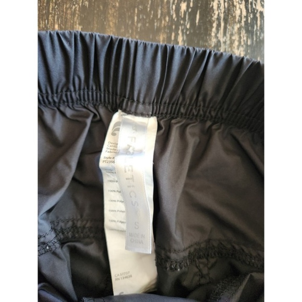 Fabletics Women's Size Small Lightweight Cargo Jogger Pants Black 28x30"‎ - Picture 4 of 11